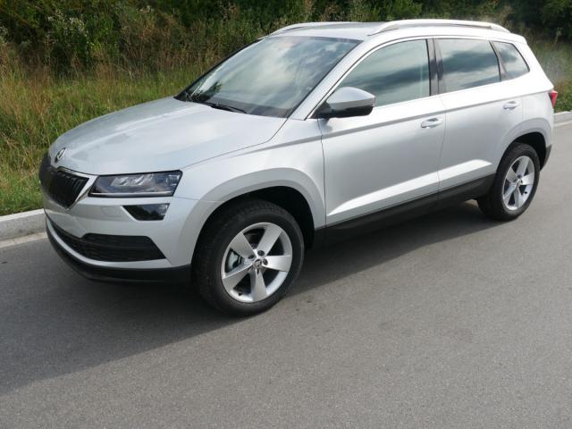 Skoda Karoq - 1.5 TSI ACT DSG STYLE * NAVI LED-SCHEIN...