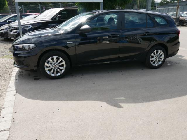 Fiat Tipo - 1.4 16V POP * UCONNECT NAVI & LIVE PDC S...