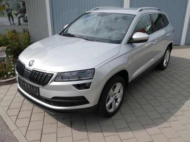 Skoda Karoq - 1.5 TSI ACT DSG STYLE * NAVI LED-SCHEIN...