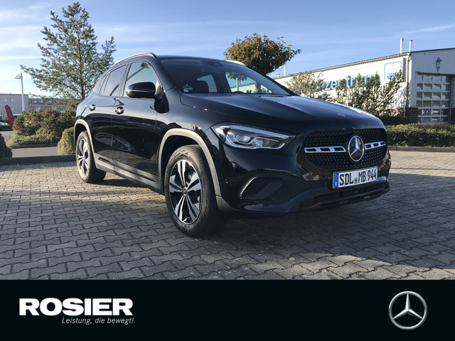 Mercedes-benz Gla-klasse - GLA 200 d 8G Night LED Navi Kamera Spur Keyless