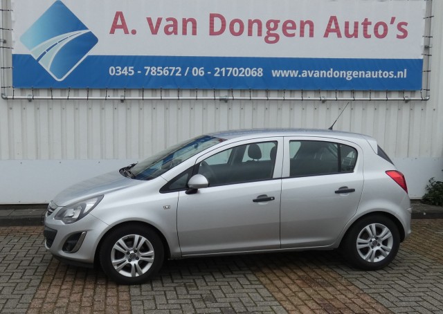 OPEL CORSA 1.2-16V BERLIN,Airco,Lichtmetaal,Trhaak, A van Dongen auto's, Asperen