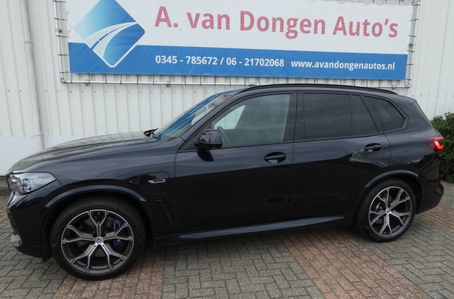 BMW X5 XDRIVE45E M-Sport,360,ACC,HeadUP,Schaalstoelen,Laser, A van Dongen auto's, Asperen