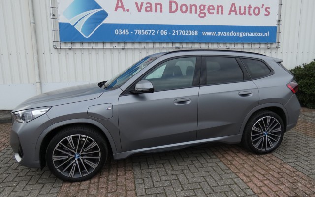 BMW X1 XDRIVE30E M Sport,360,Pano,ACC,Led,HeadUp,Trhaak, A van Dongen auto's, Asperen