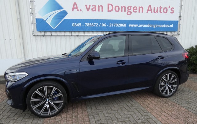 BMW X5 XDRIVE45E M-Sport,Softcl,H&K,Laser,PremiumSelGarantie, A van Dongen auto's, Asperen