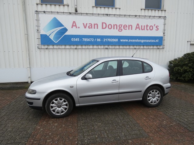 SEAT LEON 1.6-16V STELLA,Airco,Trhaak,Stuurbekr,APK 22-1-27, A van Dongen auto's, Asperen