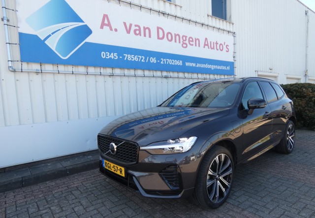 VOLVO XC60 T6 AWD R-DESIGN,Facelift Pano,360,Leer,HeadUp,Trhaak, A van Dongen auto's, Asperen