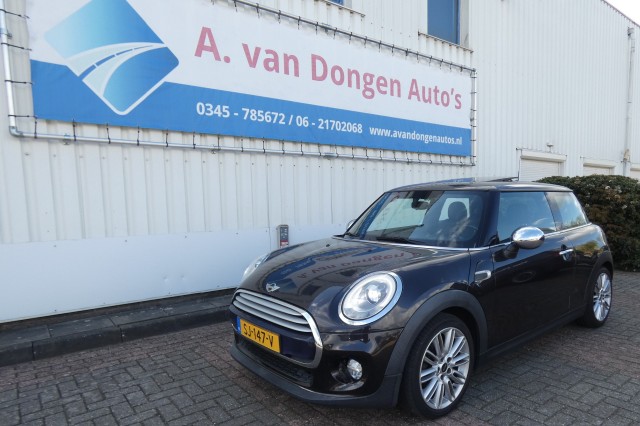 MINI COOPER 1.5 COOPER CHILI,Navi,Led,Bltooth,Pano,Stoelverw, A van Dongen auto's, Asperen