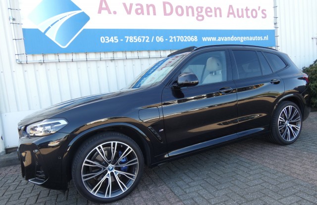 BMW X3 XDRIVE30E M Sport,Pano,Camera,H&K,Trhaak,HeadUp, A van Dongen auto's, Asperen