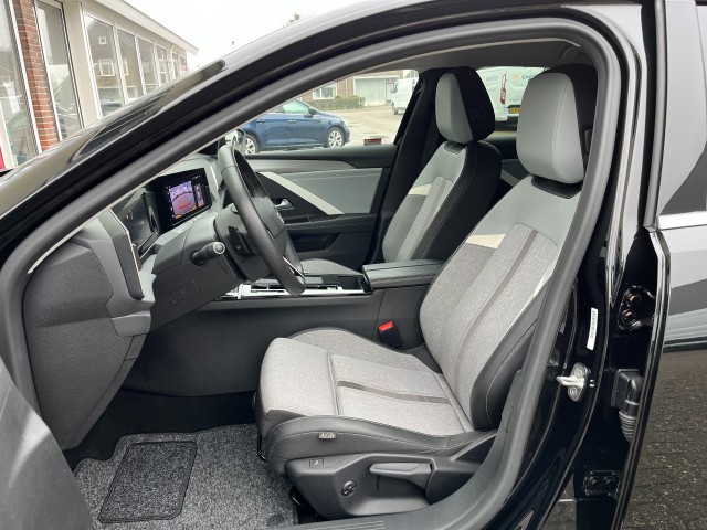 OPEL ASTRA 1.2 Business Elegance Automaat 130PK I Camera I Stoelverw. Autobedrijf Hilboezen, 7951 EE Staphorst