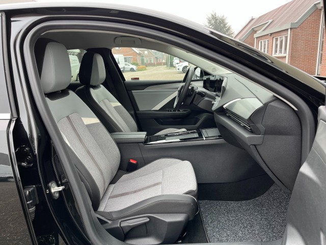 OPEL ASTRA 1.2 Business Elegance Automaat 130PK I Camera I Stoelverw. Autobedrijf Hilboezen, 7951 EE Staphorst