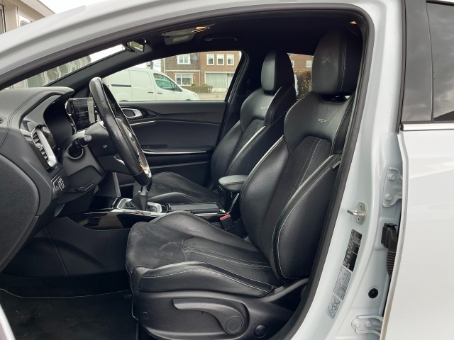 KIA PRO CEED 1.4 T-GDI GT-Line 140PK I Carplay I Camera I Trekhaak I LED Autobedrijf Hilboezen, 7951 EE Staphorst