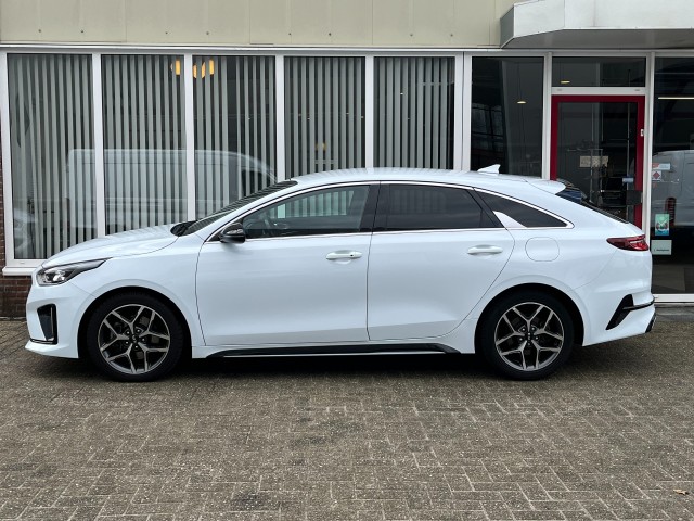 KIA PRO CEED 1.4 T-GDI GT-Line 140PK I Carplay I Camera I Trekhaak I LED Autobedrijf Hilboezen, 7951 EE Staphorst