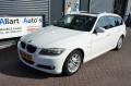 BMW 3-SERIE 318i Touring Automaat/ Panoramadak / Leder/ Navigatie Allart Auto's, Hillegom