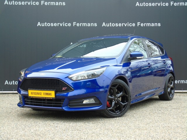 FORD FOCUS 2.0 ST 250 PK - 2016 - 113DKM - Recaro - Schuifdak , Autoservice Fermans Exclusive, Amstenrade