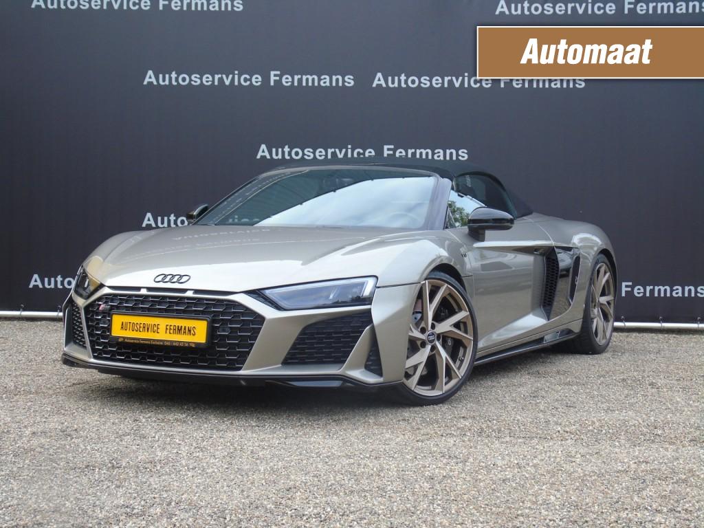 AUDI, R8