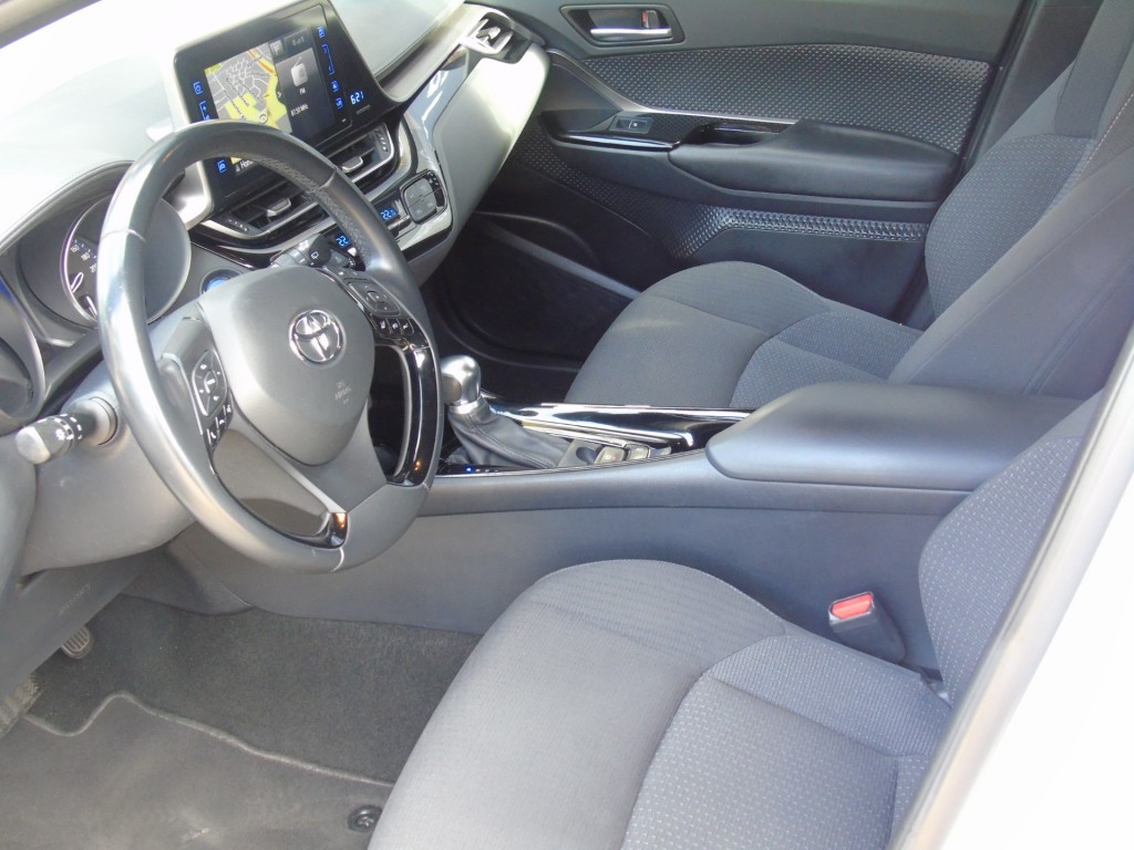 TOYOTA, C-HR