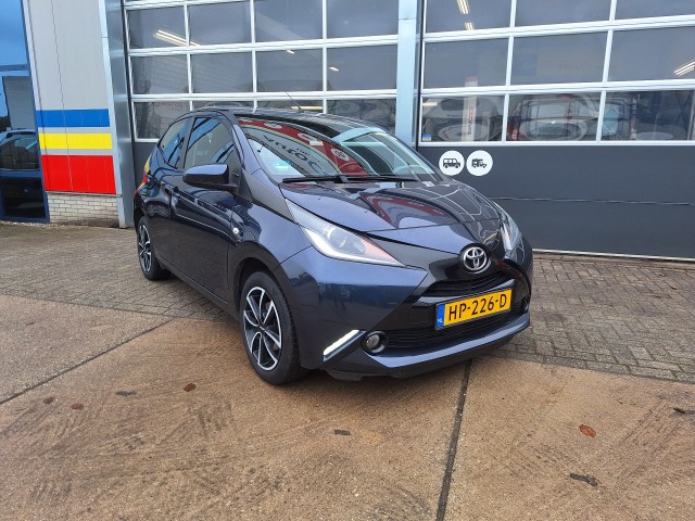 TOYOTA AYGO 1.0 VVT-i x-play, Auto Care Lith, Lith