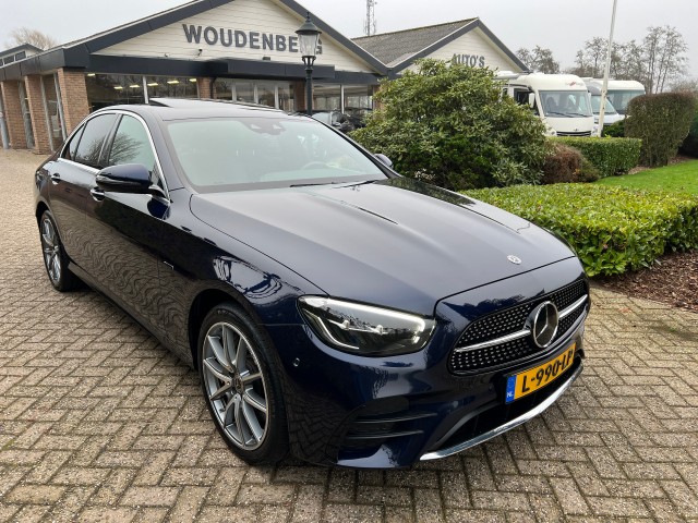 MERCEDES-BENZ E-KLASSE E 300e 4-Matic AMG int + ext, Dak, Distronic, Woudenberg Auto's, Nijkerkerveen
