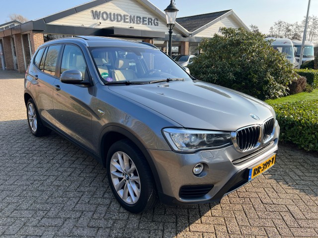 BMW X3 X3 XDrive 2.0 Panodak. leder, Woudenberg Auto's, Nijkerkerveen