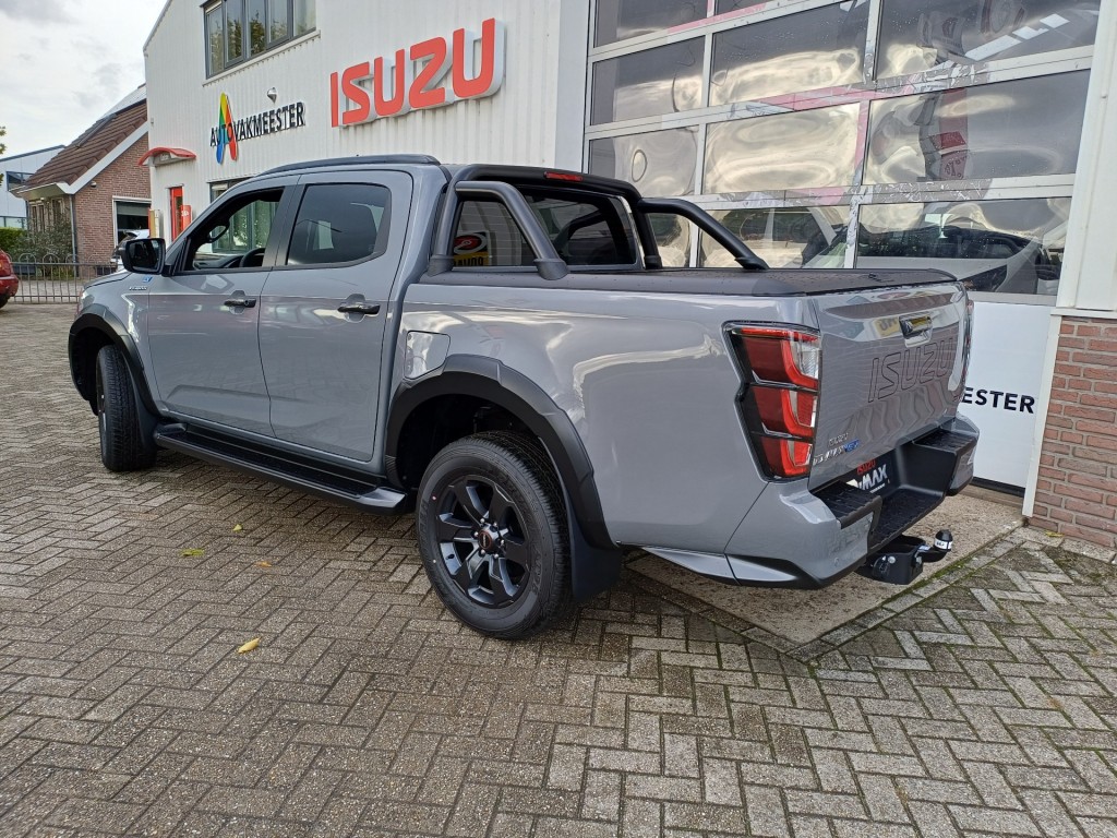 ISUZU, D-MAX