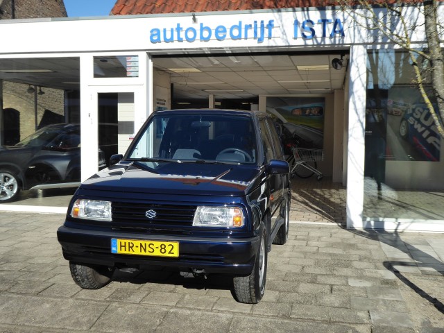 SUZUKI VITARA 1.6-16V JLX Metal Top, W.C. Ista & Zoon, Oosterland