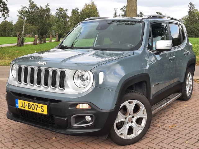 JEEP RENEGADE 1.4 MultiAir 170pk 4WD Airco Navigatie Bluetooth Leer Trekhaak , Autobedrijf van de Bunt, Zwartebroek