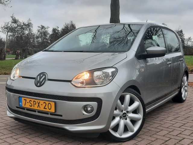VOLKSWAGEN UP 1.0 60pk BMT High up! Airco Cruise-control Navigatie Bleutooth , Autobedrijf van de Bunt, Zwartebroek