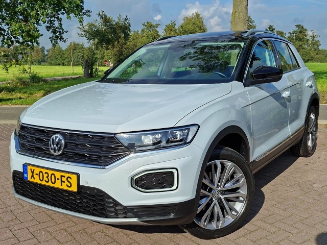 VOLKSWAGEN T-ROC 1.5 TSi Airco Adap.cruise-control App-Connect Navigatie Bluetooth , Autobedrijf van de Bunt, Zwartebroek