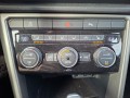 VOLKSWAGEN T-ROC 1.5 TSi Airco Adap.cruise-control App-Connect Navigatie Bluetooth , Autobedrijf van de Bunt, Zwartebroek