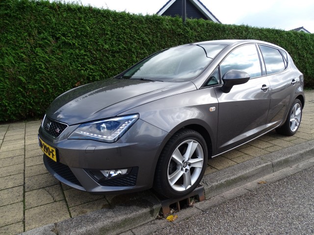 SEAT IBIZA 1.0 ECOTSI FR CON-Led-Clima-Navi-Media-Blth-Verw Stoel, Garage Dekker, Heerhugowaard