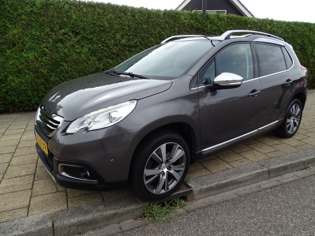 PEUGEOT 2008 1.6 VTI 120 Pk FELINE-72992 Km-Clima-Trkh-Pano-Navi-Blth, Garage Dekker, Heerhugowaard