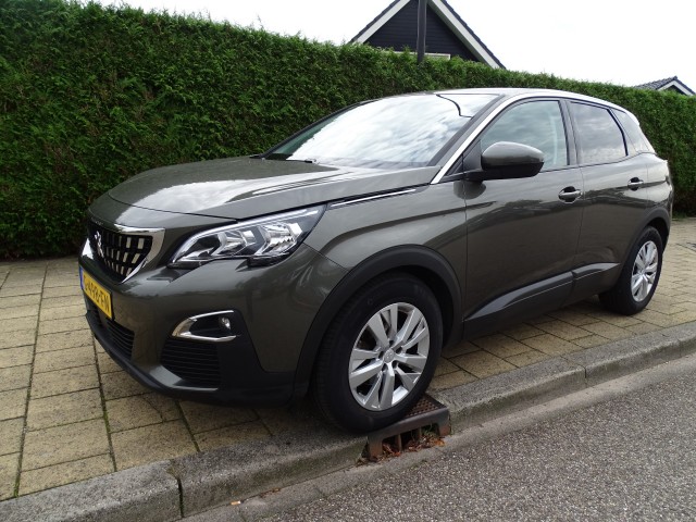 PEUGEOT 3008 1.2 130Pk  Automaat-Navi Carplay-Blth-Trkh-Media app, Garage Dekker, Heerhugowaard