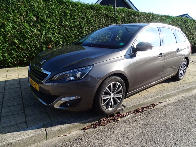 PEUGEOT 308 1.2 130 pk BLUE L. PR-Navi-Cruise-Pdc-Media-Blth, Garage Dekker, Heerhugowaard