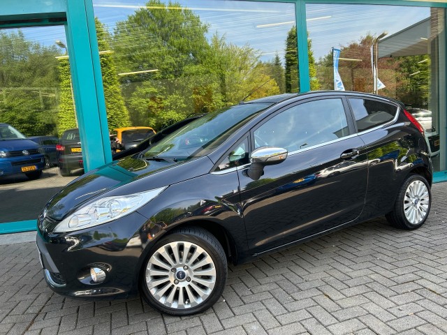 FORD FIESTA 1.4i 97pk Titanium Individual, Leder, Climatronic, Trekhaak, Sto, Auto Weerveld, Deurningen