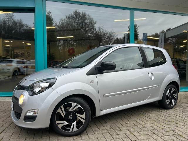 RENAULT TWINGO 1.2-16V PARISIENNE Airco, Bluetooth, 15Inch , Auto Weerveld, Deurningen