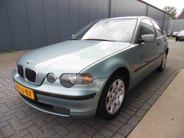 BMW 3-SERIE