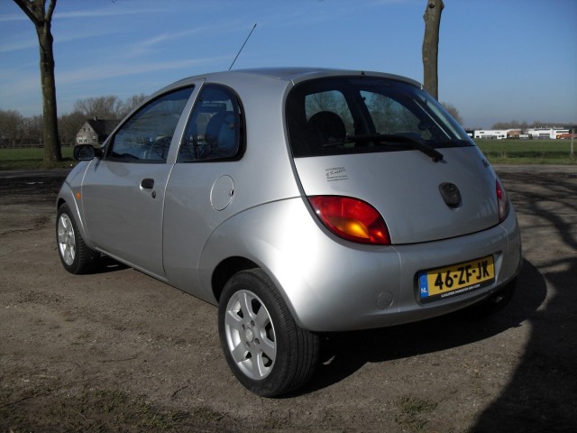 FORD KA 1.3 cool & sound 156 dkm NAP T van Venrooy auto's, 5373 AG Herpen