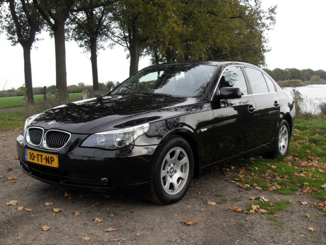 BMW 5-SERIE 525I Executive, NL auto, NAP T van Venrooy auto's, 5373 AG Herpen