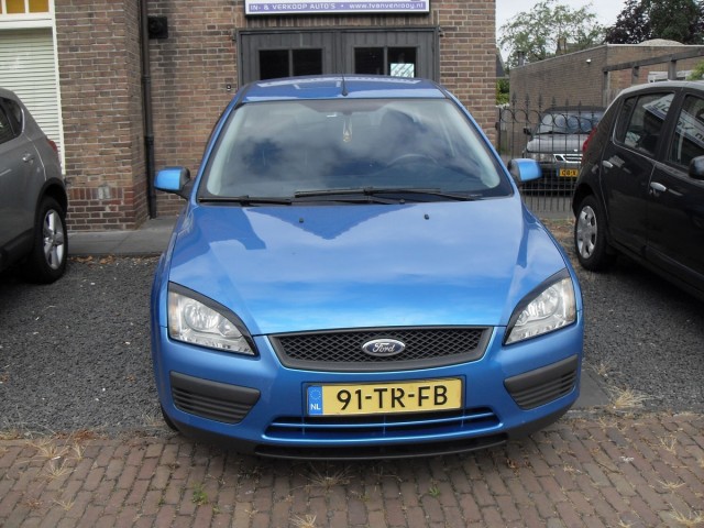 FORD FOCUS 1.616V Trend, T van Venrooy auto's, 5373 AG Herpen