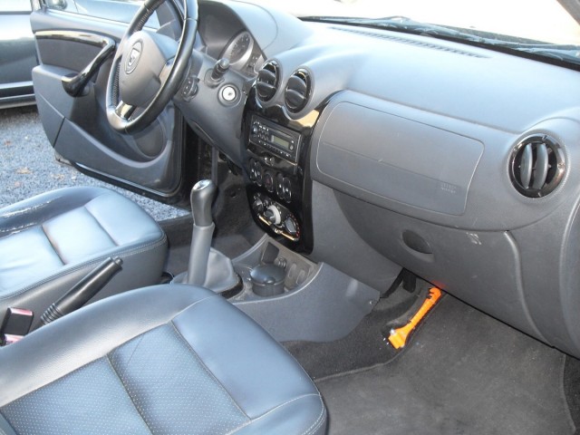 DACIA DUSTER 1.6 Aniversare 2WD T van Venrooy auto's, 5373 AG Herpen