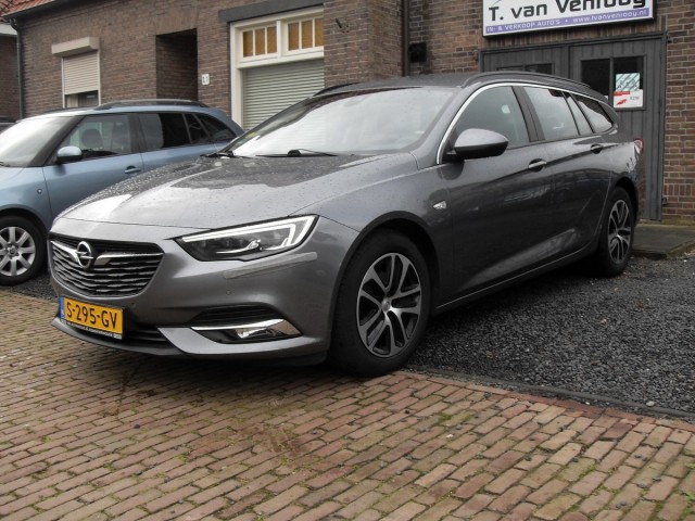 OPEL INSIGNIA Sports Tourer 1.6 CDTI, Automaat T van Venrooy auto's, 5373 AG Herpen