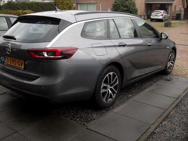 OPEL INSIGNIA Sports Tourer 1.6 CDTI, Automaat T van Venrooy auto's, 5373 AG Herpen