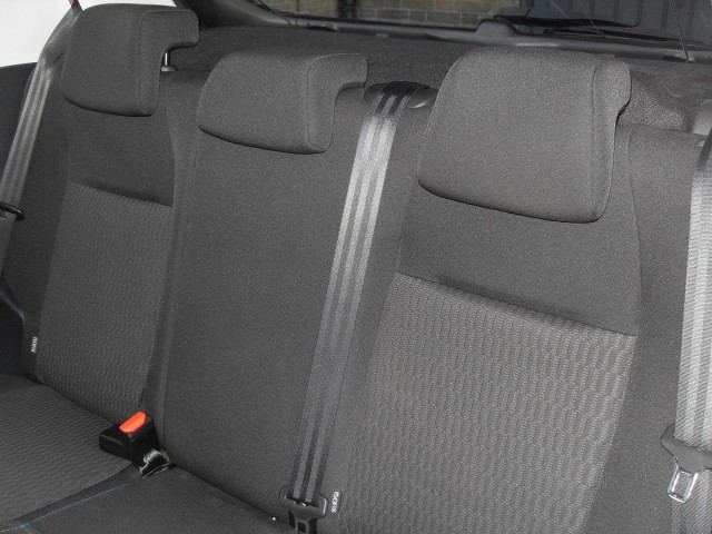 PEUGEOT 208 1.2 PureTech Signature, 5Drs. Dealer onderouden T van Venrooy auto's, 5373 AG Herpen