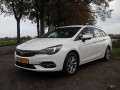 OPEL ASTRA Astra Sports Tourer 1.2 Edition T van Venrooy auto's, Herpen