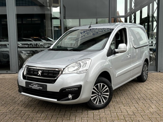 PEUGEOT PARTNER ELECTRIC L1 PREMIUM NAVI AIRCO PDC EX BTW, Baum Dealer Occasions BV, Waalwijk