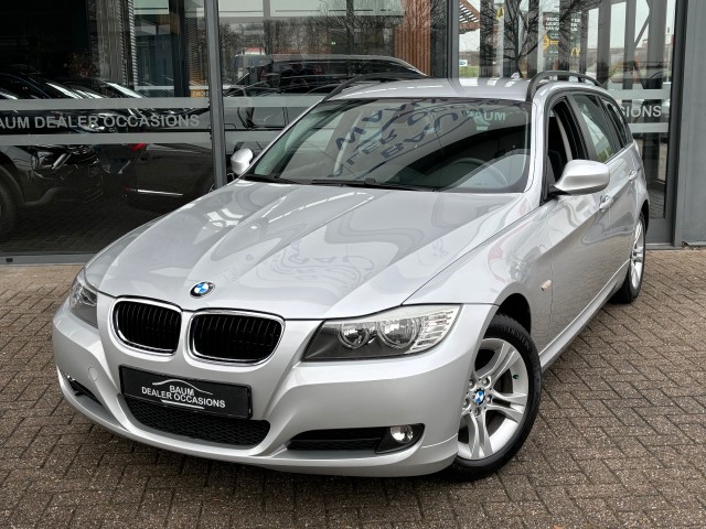 Bmw 3-serie - 318I TOURING 143PK BUSINESS LINE AIRCO NAVI LMV PDC 