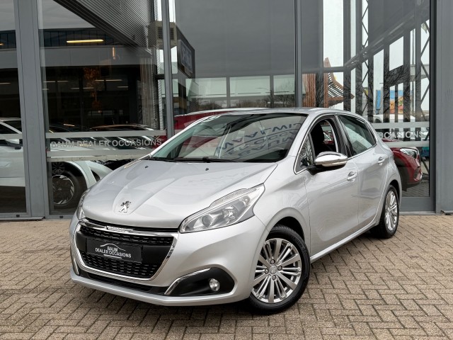Peugeot 208 - 1.2 PURET. BL EXECUTIVE NAVI AIRCO/ECC PDC