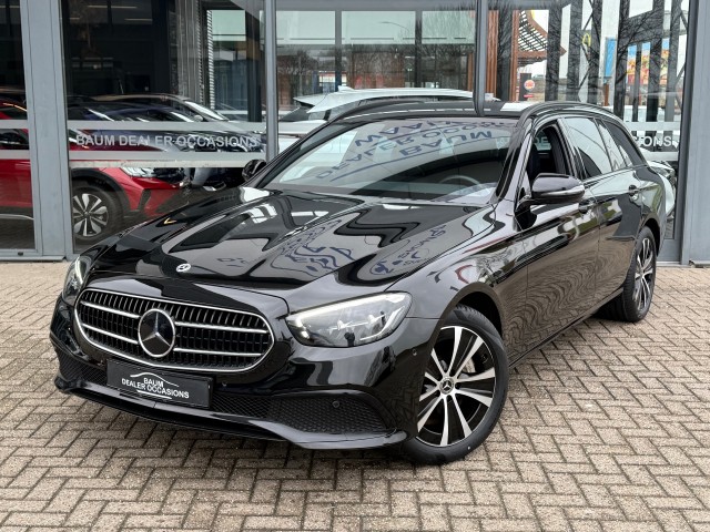 Mercedes-benz E-klasse - 300 De AUTOMAAT AVANTGARDE NAVI LMV PDC-CAMERA STOELVW