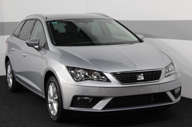 Seat Leon - STYLE NAVI PDC v+h FullLink KLIMAAUTOMAT...