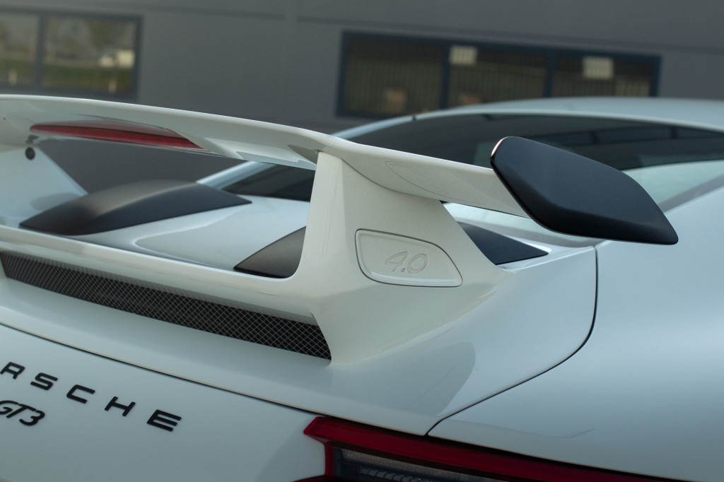 PORSCHE, 911